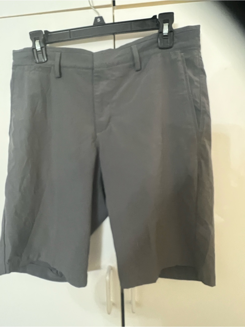 Nike Men’s Sz 30 x 10 Gray golf Casual Standard Dri fit Performance Shorts EUC